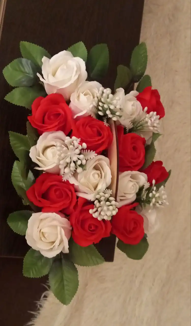 Уникальные букеты ручной работы с подсветкой