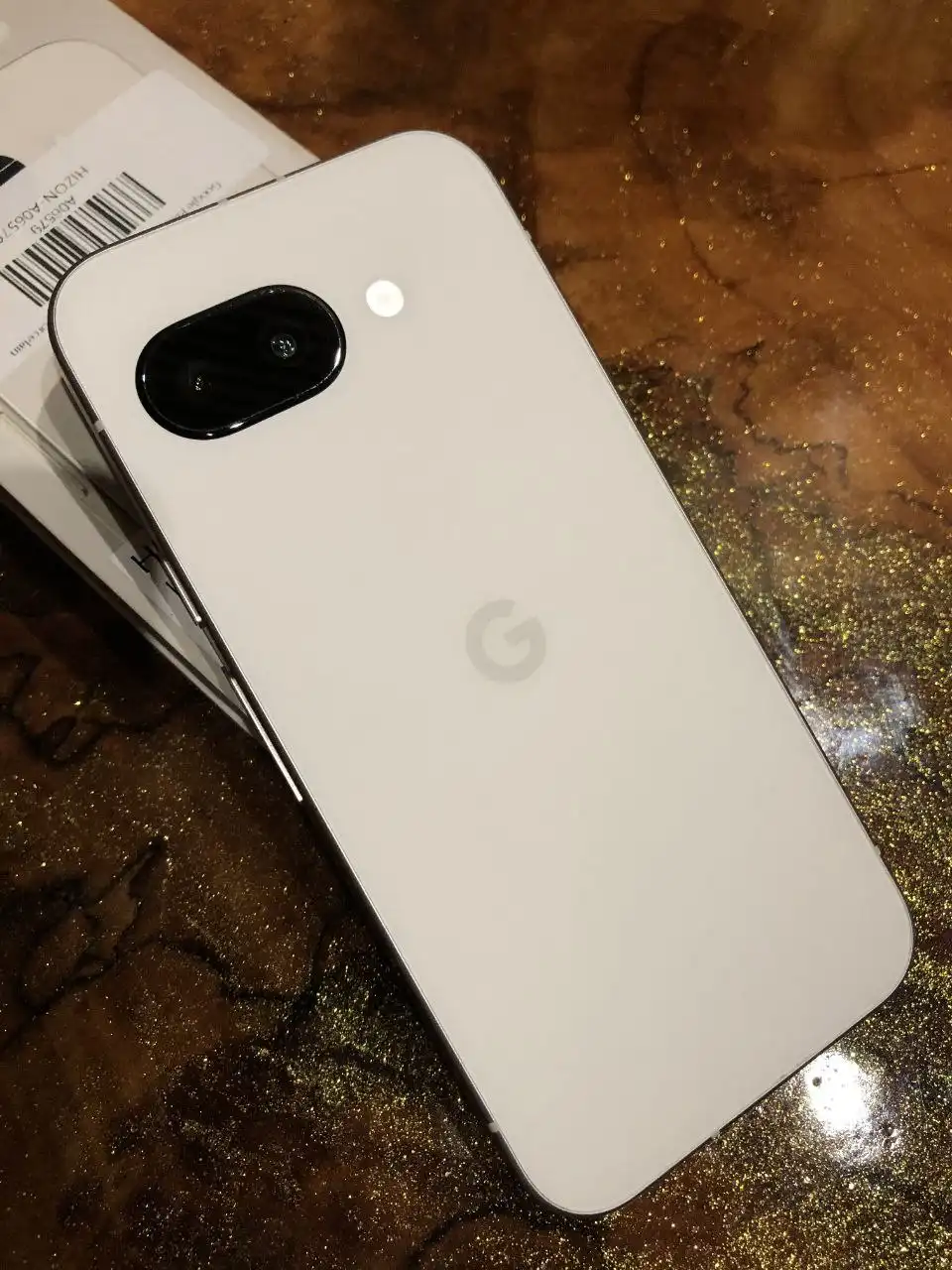 Продам Google Pixel 9a 8/128 - Телефоны (Электроника) в Томск