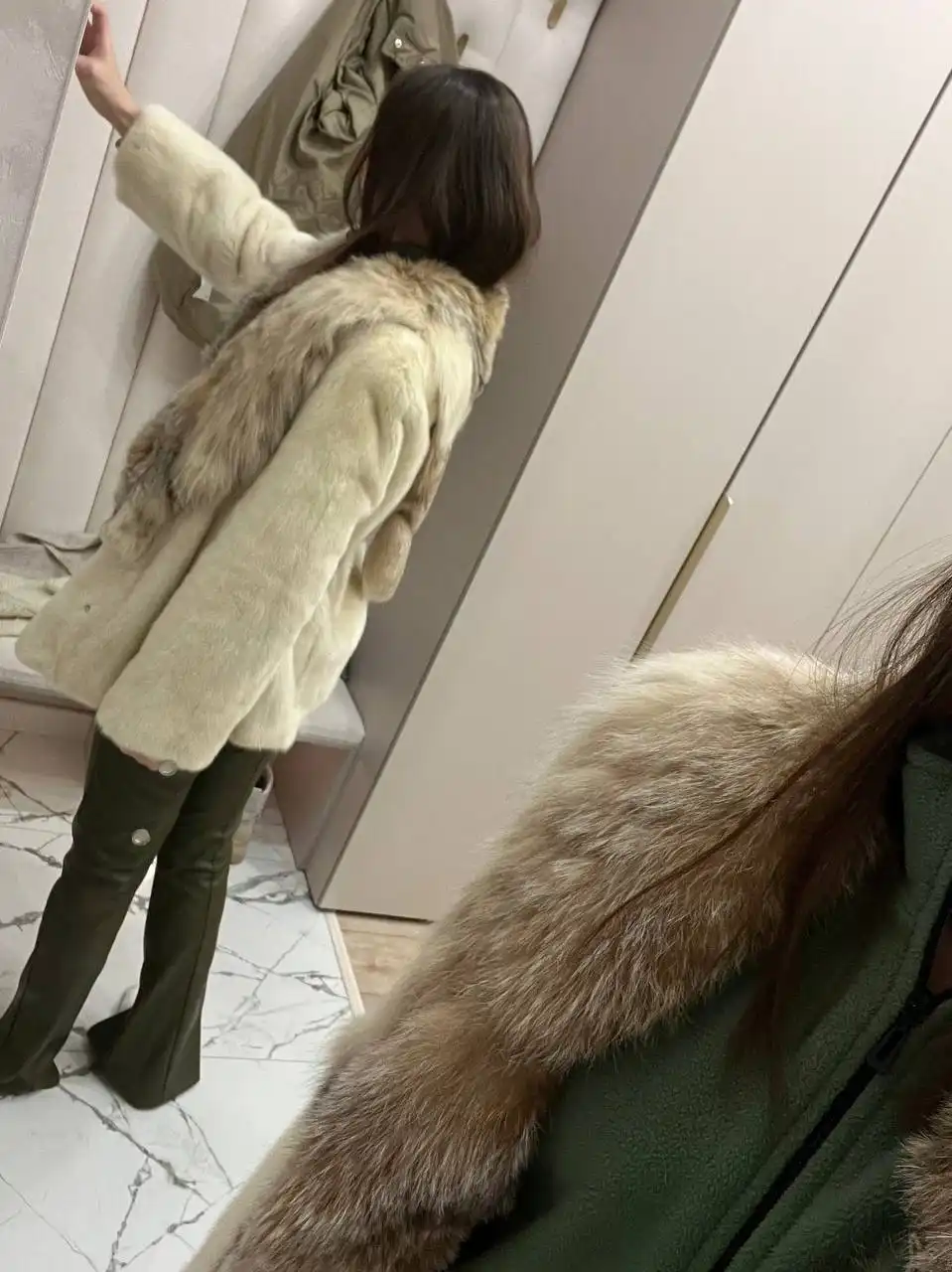 Шуба из меха норки с воротником из рыси - Верхняя одежда (Одежда) в Томск