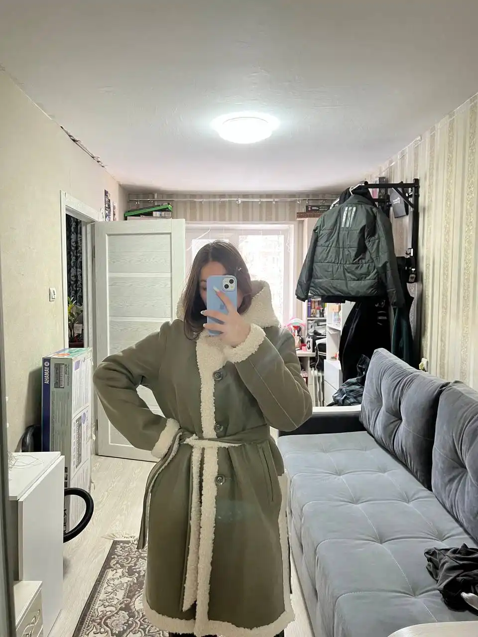 Продам двухстороннюю дубленку размер 48 - Верхняя одежда (Одежда) в Томск