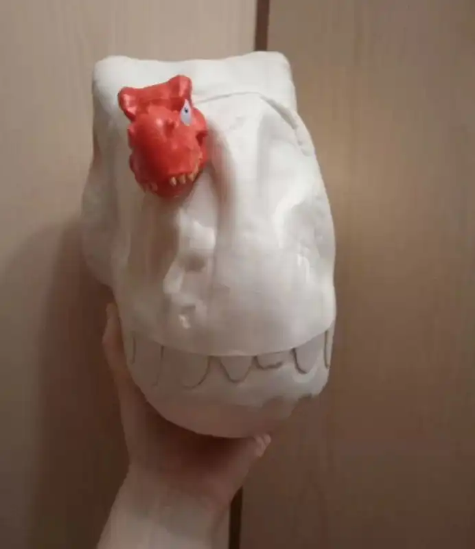 Продам голову динозавра - Игрушки (Хобби и отдых) в Солнечный