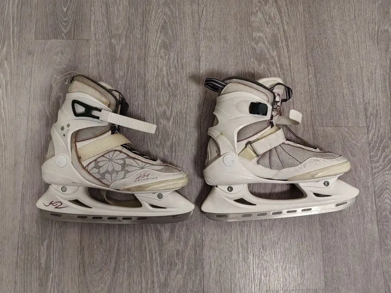 Коньки 40 размера - Зимние виды спорта (Хобби и отдых) в Томск