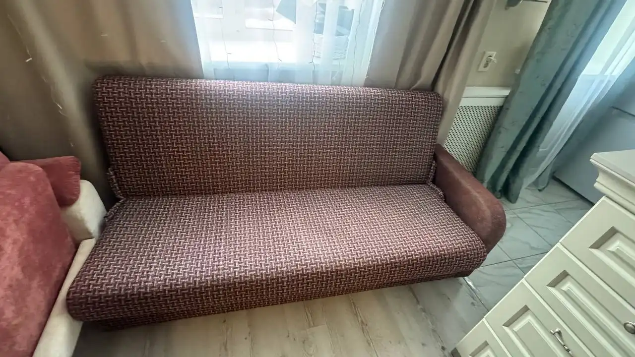 Диван-книжка в нормальном состоянии - Мебель (Для дома и дачи) в Томск