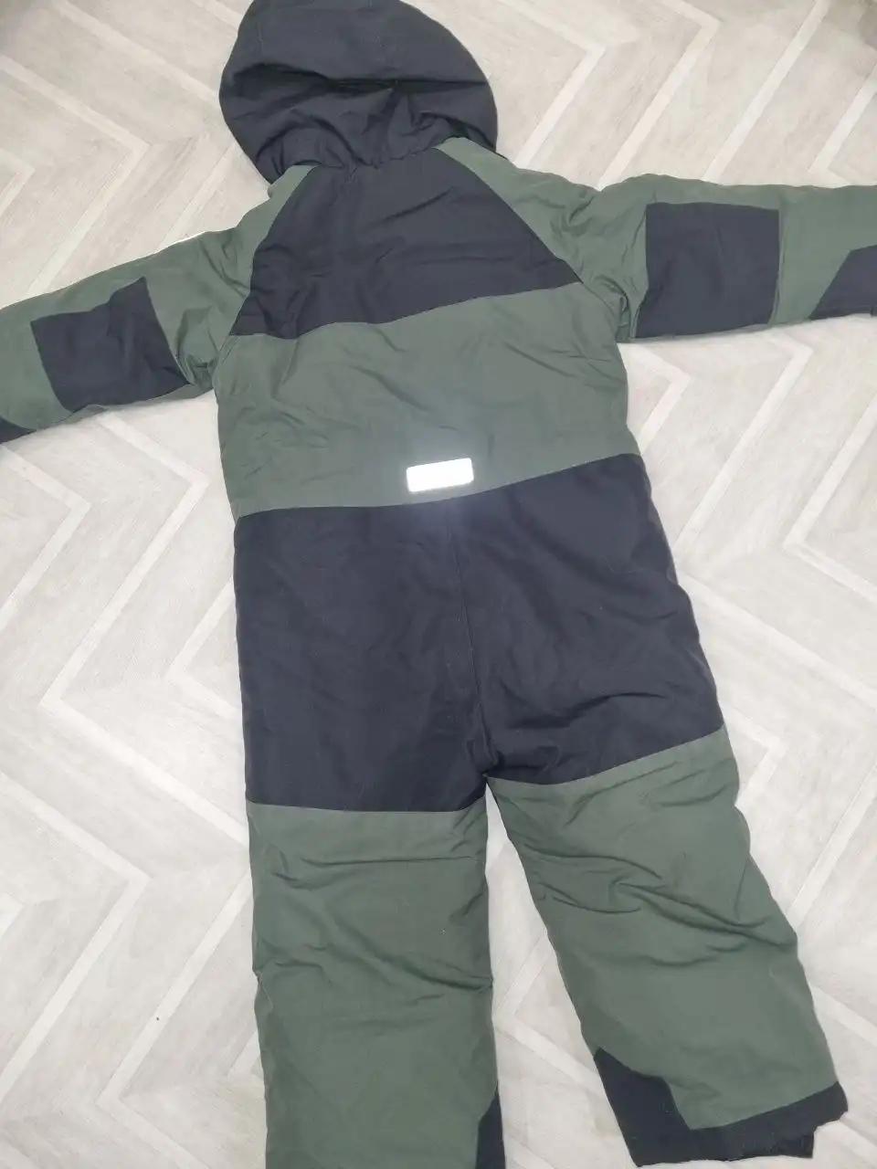 Продам комбинезон Рр 104 зимний - Одежда (Товары для детей) в Томск