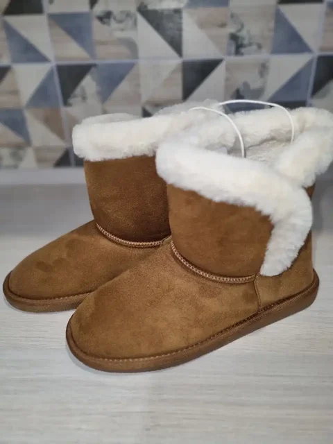 Продам угги Waikiki размер 36 - Комбинезоны в Томск