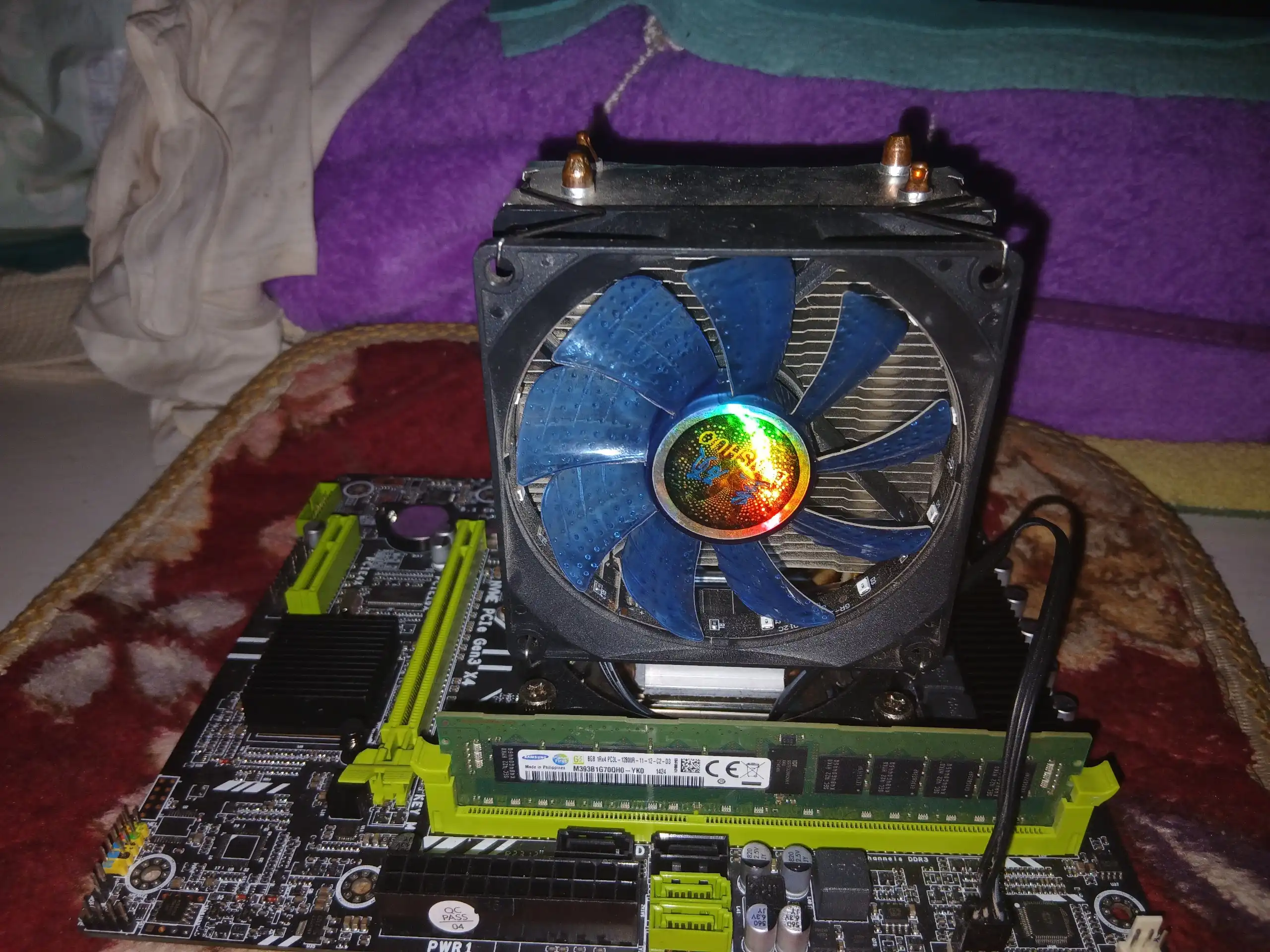 Комплектующие от ПК: материнская плата, блок питания, SSD - Комплектующие для ПК (Электроника) в Томск