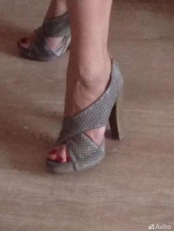 Продажа босоножек разных размеров - Обувь (Одежда) в Томск