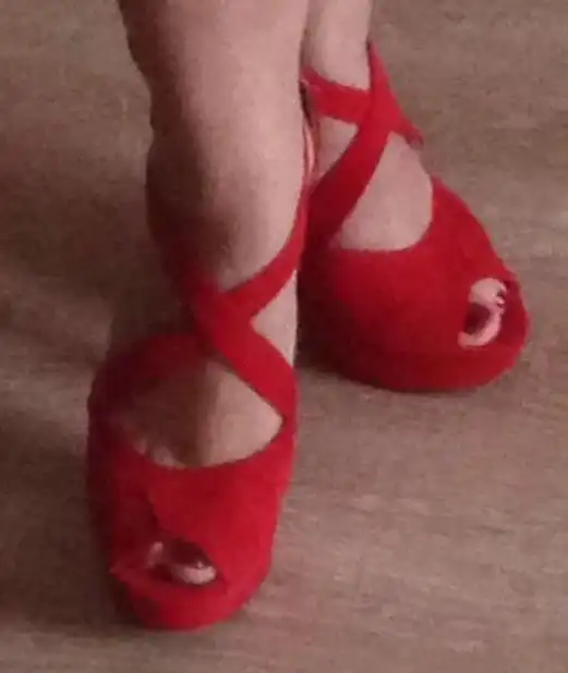 Продажа босоножек разных размеров - Обувь (Одежда) в Томск