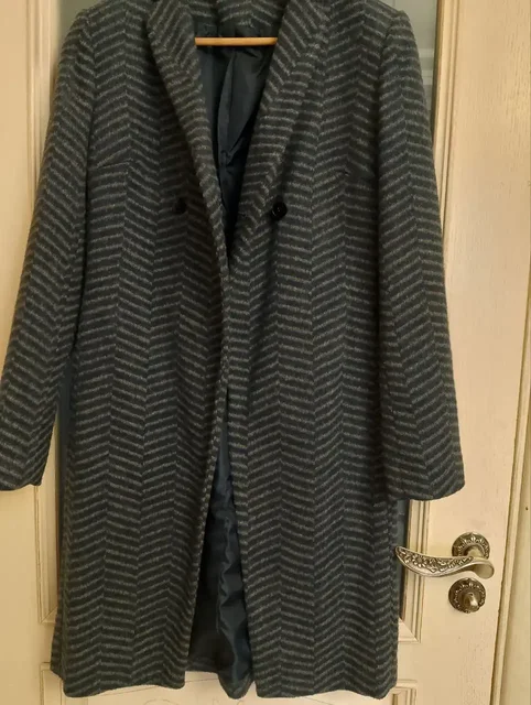 Продам пальто и куртки на осень/весну - Детская обувь в Томск