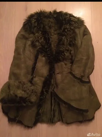 Дублёнка красивая и теплая, размер 44-50 - Детская обувь в Томск