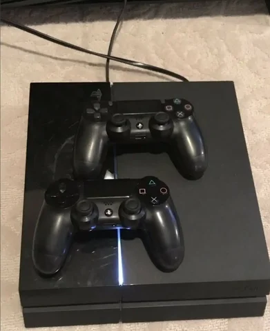 Продам PlayStation 4 в Томске - Бытовая техника в Томск