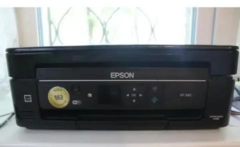 Продам рабочий принтер в связи с переездом - Электроника в Томск