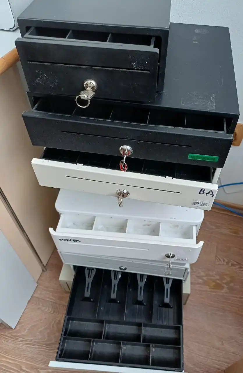 Продам денежный ящик - Барахолка в Томск