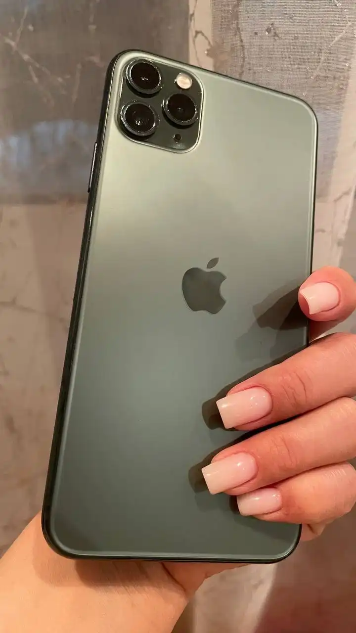 Продам iPhone 11 Pro Max - Смартфоны (Электроника) в Томск