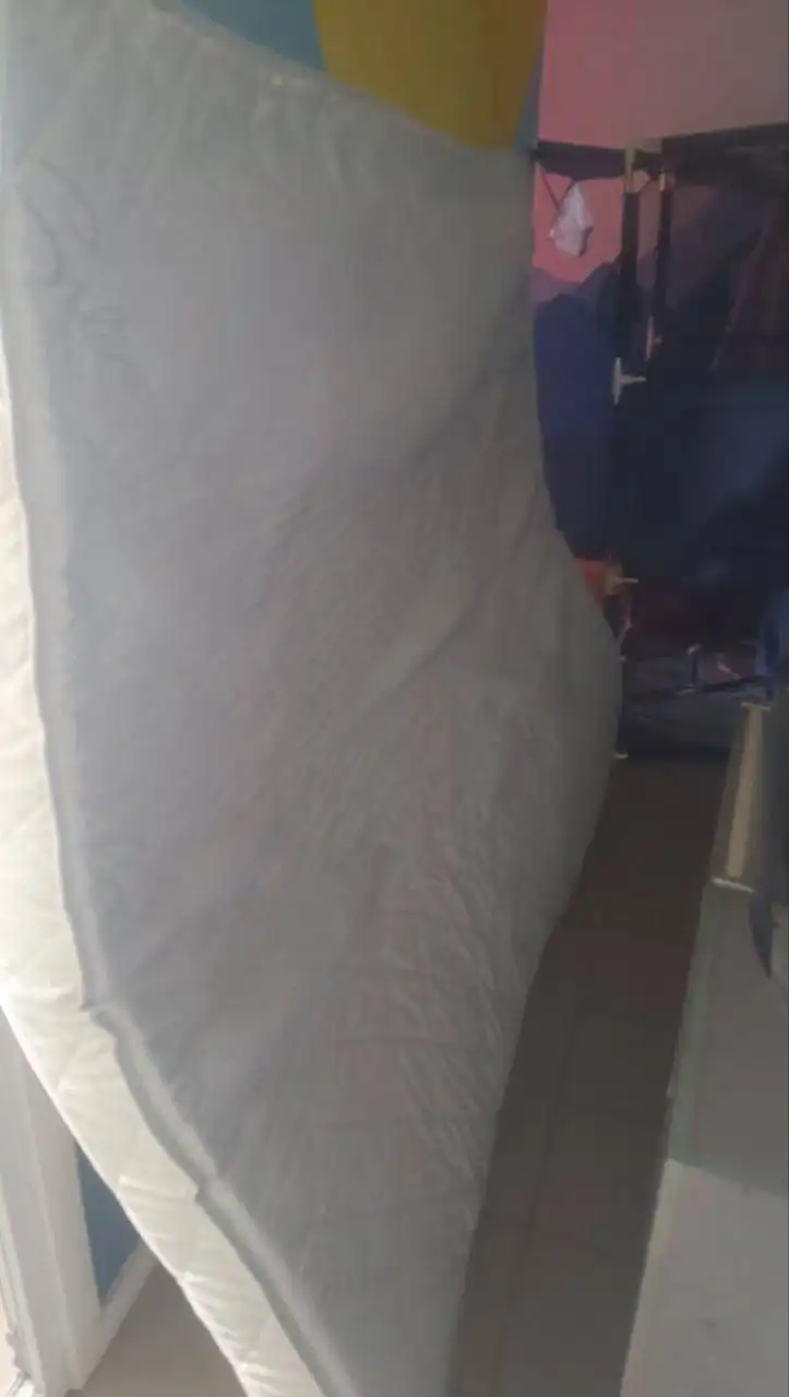 Продам матрас 200x200 и мебель - Барахолка в Томск