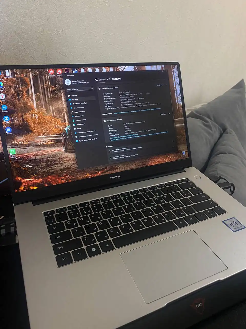 Продам ноутбук Huawei с комплектом аксессуаров - Ноутбуки (Электроника) в Томск