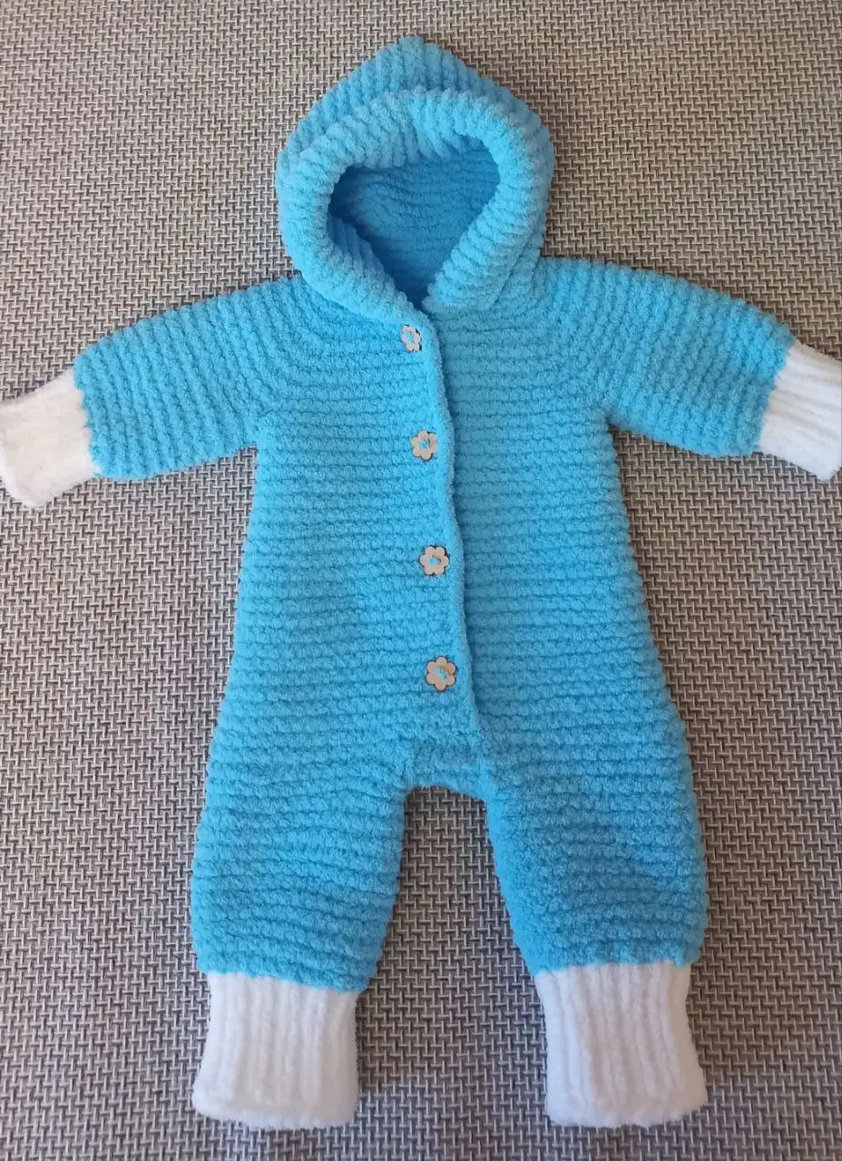 Продажа новых вязаных комбинезонов из плюшевой пряжи - Детская одежда (Товары для детей) в Томск