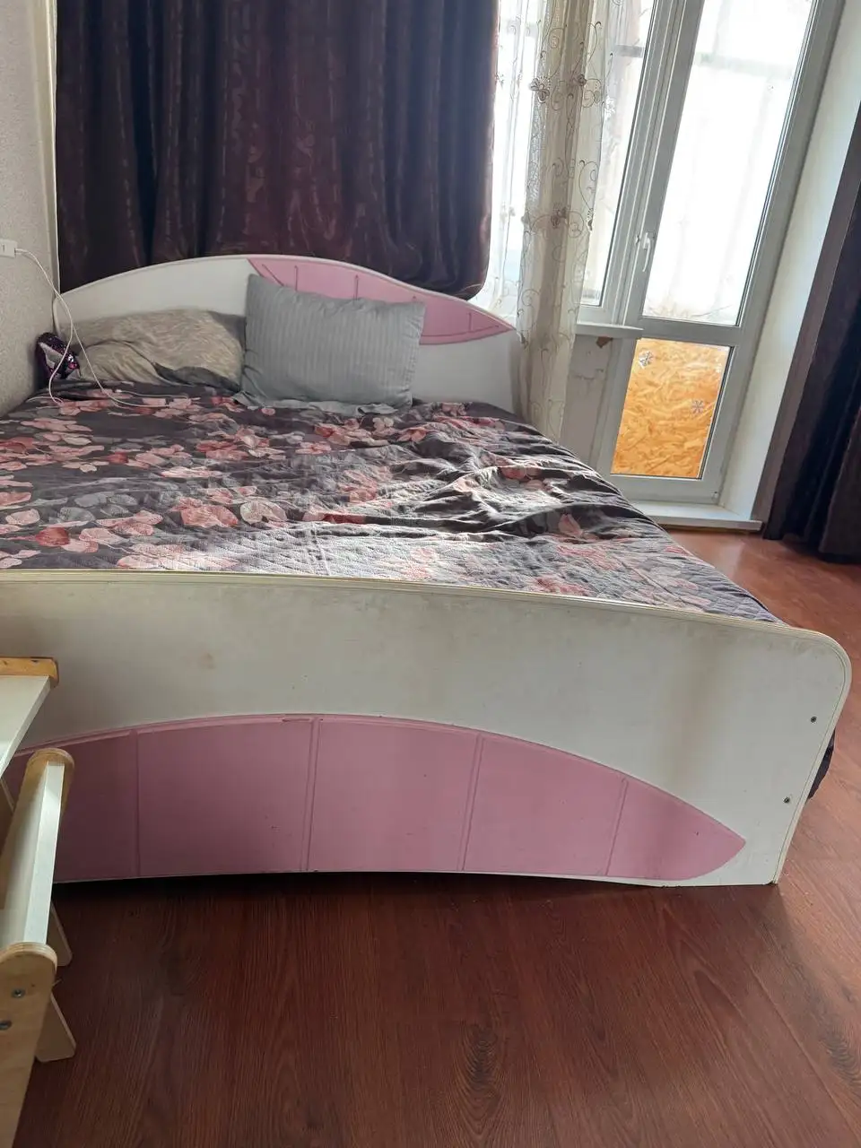 Продам гарнитур и кровать - Мебель (Барахолка) в Томск