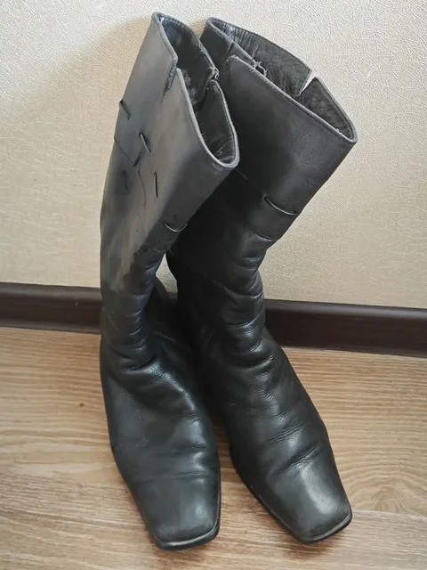 Натуральные кожаные зимние сапоги 37р-р - Блузки в Томск