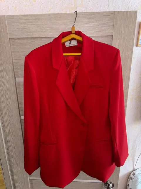 Брючный костюм 44 размера - Блузки в Томск