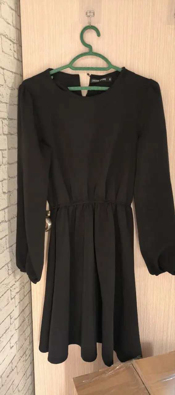 Отдам платья за шоколад - Одежда (Барахолка) в Томск