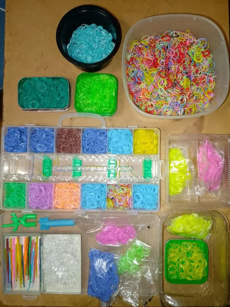 Набор для плетения резиночками с подарком - Рукоделие (Хобби и отдых) в Томск