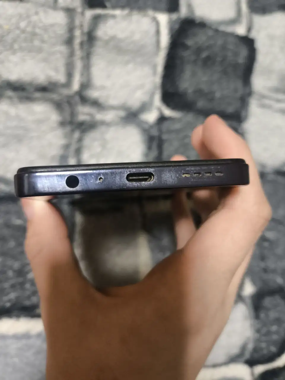 Tecno Pova 5 8/128 с мелкими дефектами - Смартфоны (Электроника) в Томск