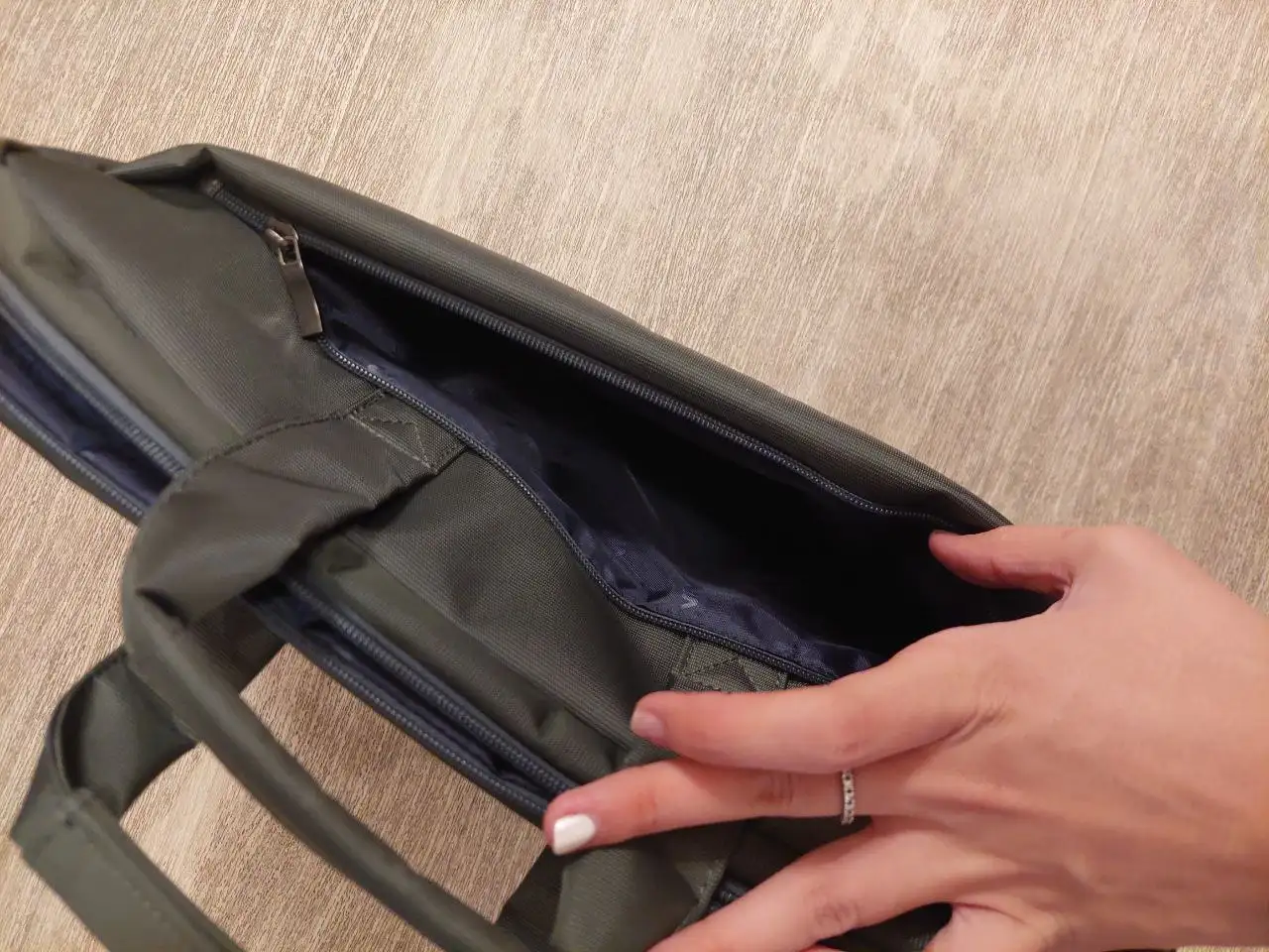 Сумка для ноутбука темно-зеленая - Сумки (Барахолка) в Томск