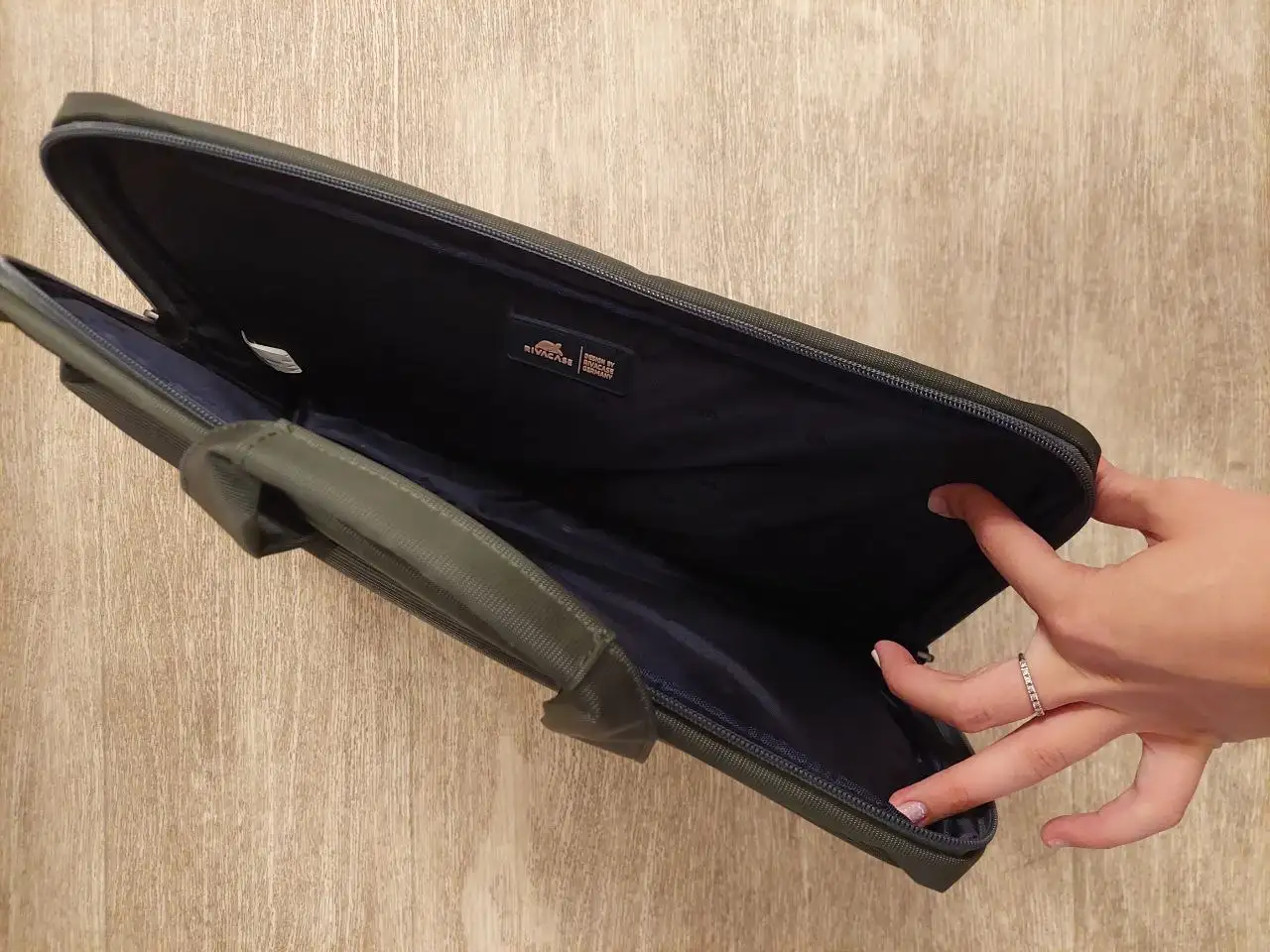 Сумка для ноутбука темно-зеленая - Сумки (Барахолка) в Томск