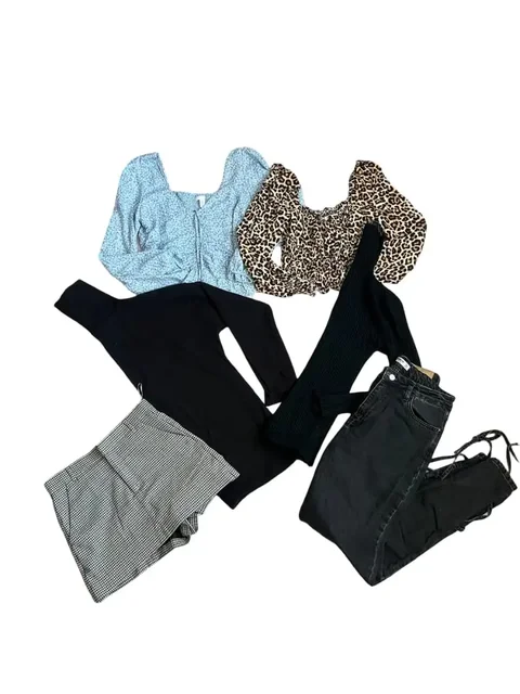 Продам вещи пакетом 46-48 размер - Кроссовки в Томск