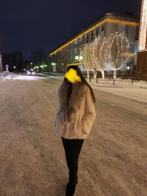 Шуба норка с воротником рысь - Кроссовки в Томск