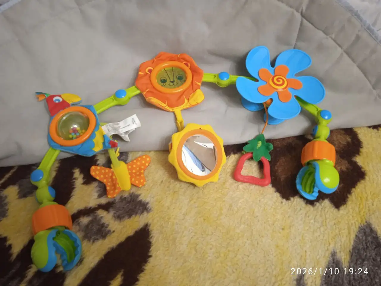 Коврик с дугами Tiny Love и игрушками - Игрушки и развивающие коврики (Товары для детей) в Томск