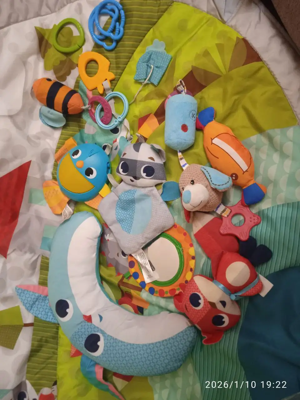 Коврик с дугами Tiny Love и игрушками - Игрушки и развивающие коврики (Товары для детей) в Томск