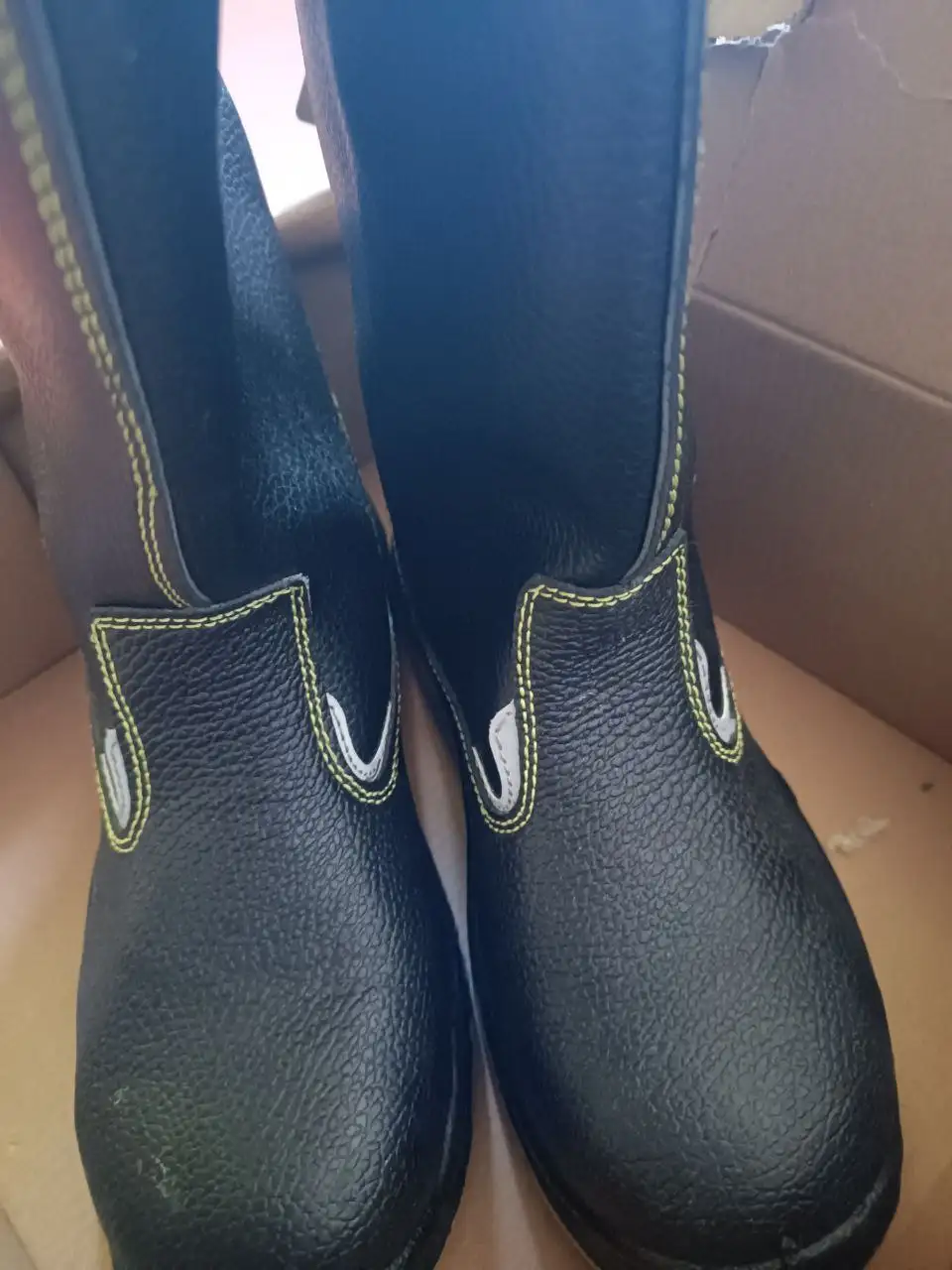 Продажа новых кроссовок 42 размера - Обувь (Одежда) в Томск