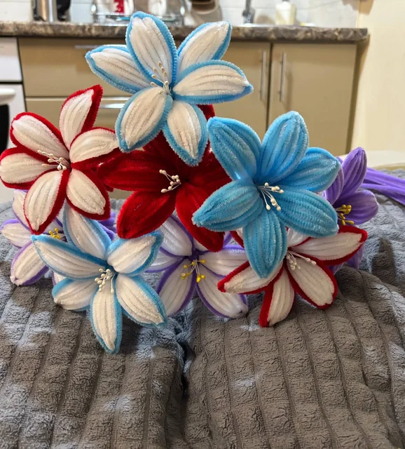 Цветы ручной работы к 8 марта - Настольные игры в Томск