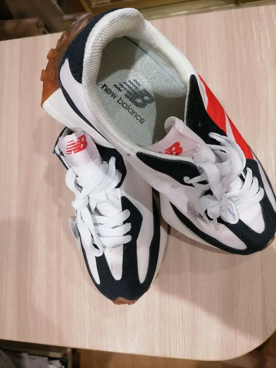 Продам новые ботинки размер 41 - Обувь (Одежда) в Томск