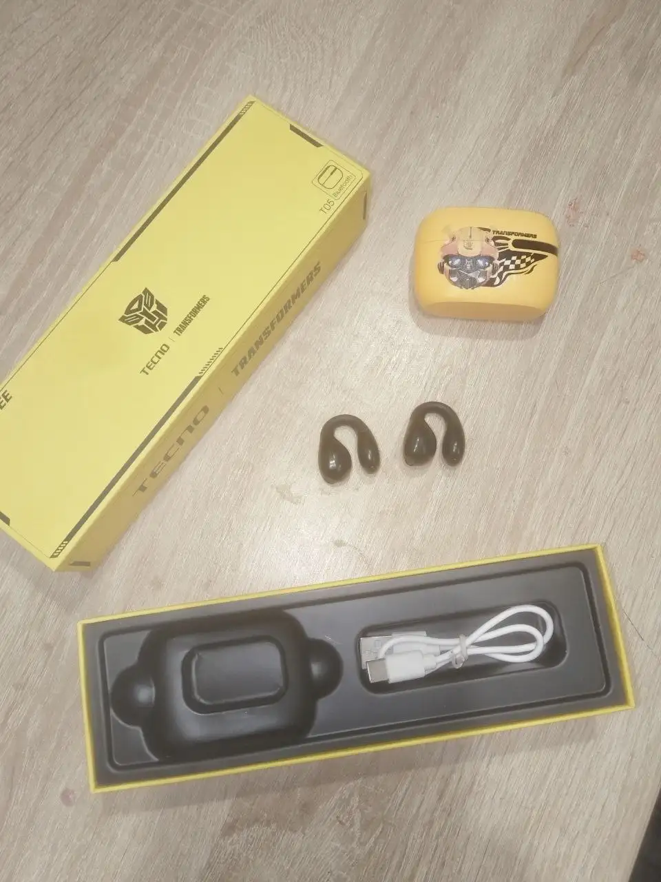 Продам наушники - Аудиотехника (Электроника) в Томск