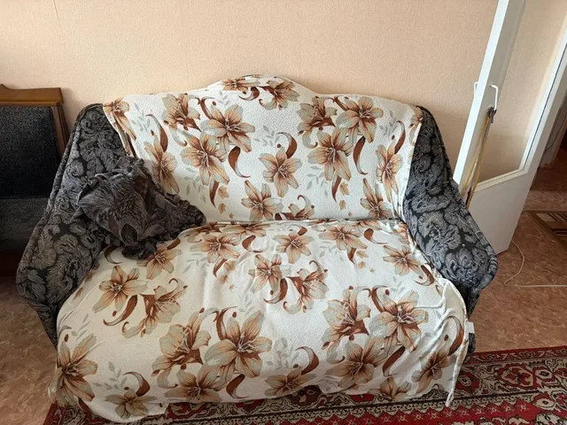 Отдам комплект мебели - Текстиль в Томск