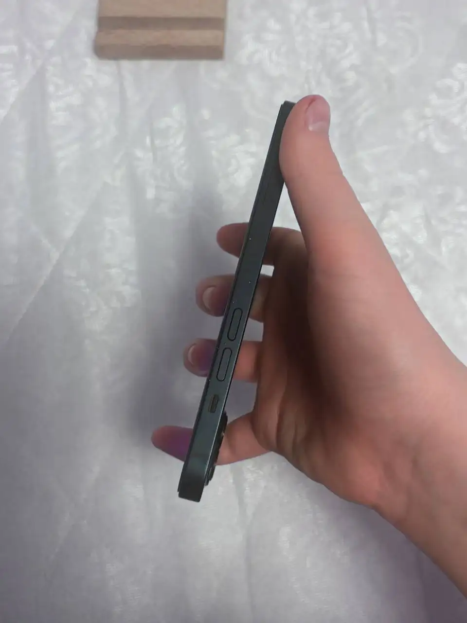 Продажа iPhone 13 256 ГБ черный - Смартфоны (Электроника) в Томск