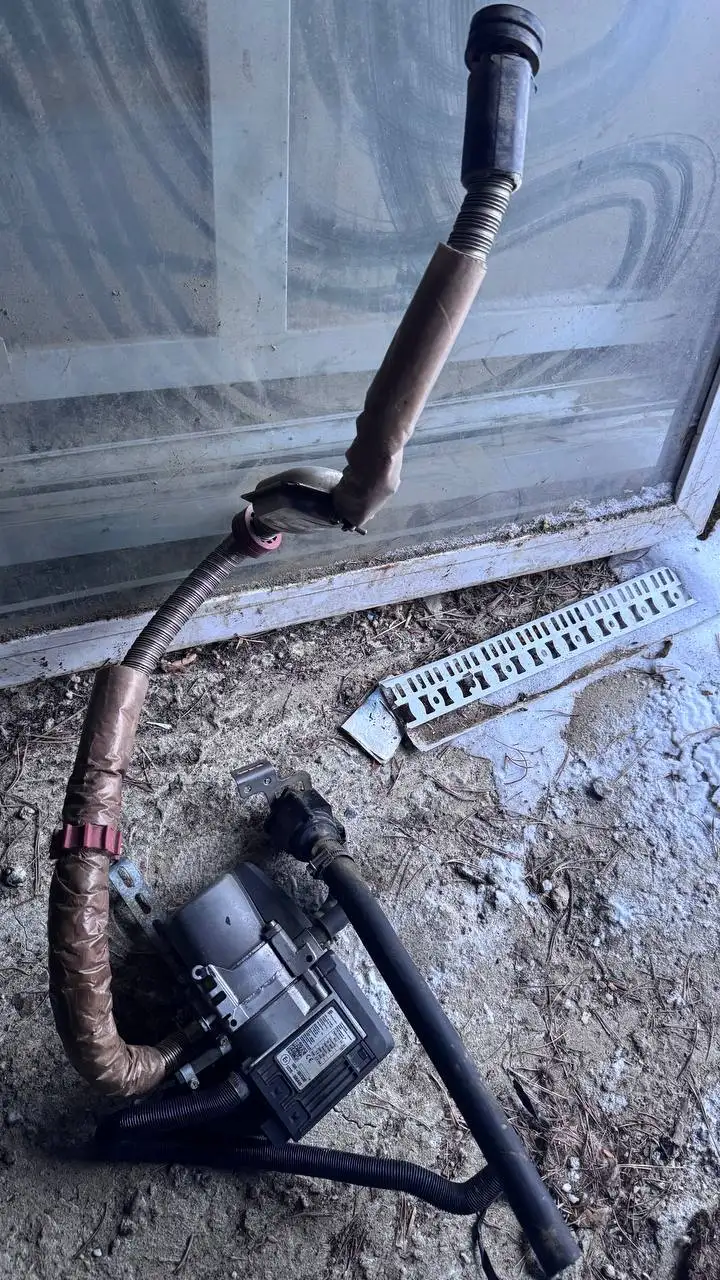 Продам автономный отопитель Eberspächer Hydronic S3 B5E 5kW - Автономные отопители (Запчасти) в Томск