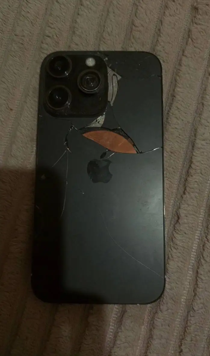 Обмен iPhone 12 Pro с дефектами - Смартфоны и телефоны (Электроника) в Томск