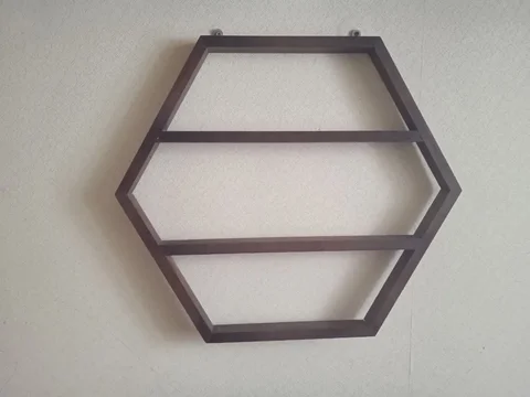 Продам деревянную полочку для лаков - Барахолка в Солнечный