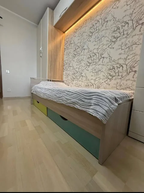 Комплект кровать и стол с тумбой - Пасхальные товары в Томск