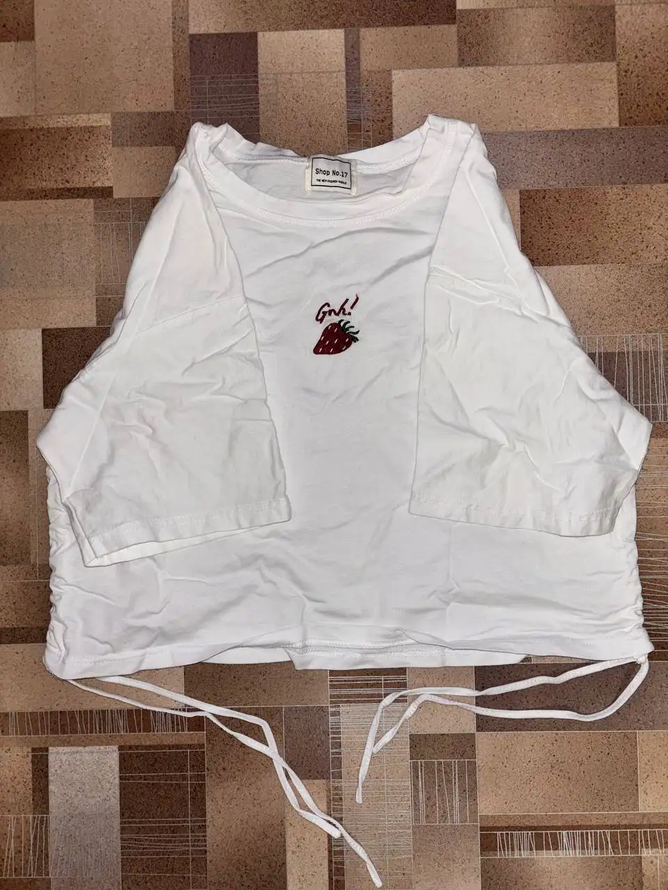 Женские футболки 42 размера - Женская одежда (Одежда) в Томск