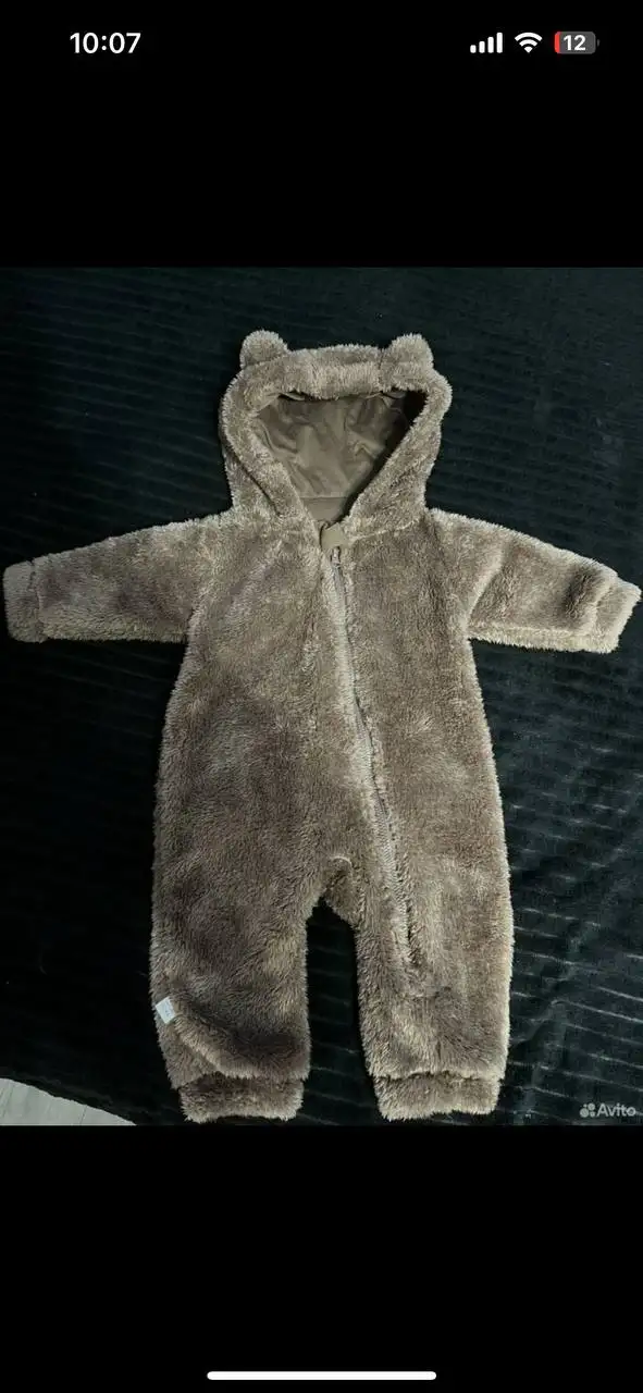 Продажа детских товаров: коляска 3в1 и комплект одежды - Детская одежда и коляски (Товары для детей) в Томск