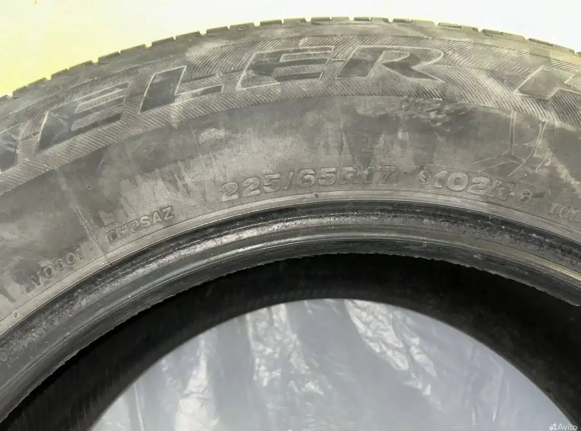 Отдам летние шины Bridgestone Dueler H/P Sport 225/65 R17 - Шины и диски (Авто) в Томск