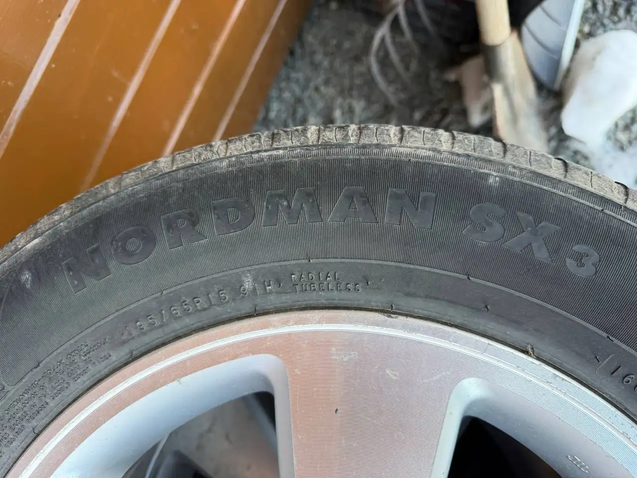 Продам 4 колеса сверловка 5х100 - Шины и диски (Авто) в Аксеново