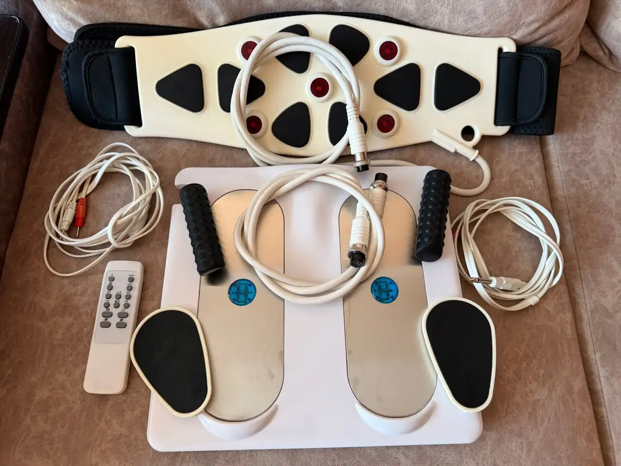 Низкочастотное терапевтическое устройство Dana 8 - Электроника (Барахолка) в Томск