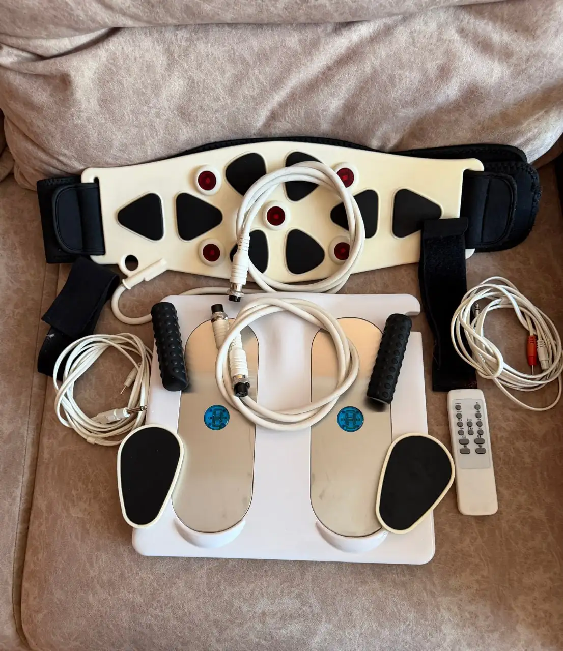 Низкочастотное терапевтическое устройство Dana 8 - Электроника (Барахолка) в Томск