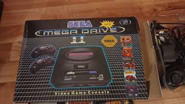 Sega Mega Drive 2 (клон) с 11 картриджами - полный комплект - Компьютеры и комплектующие в Томск